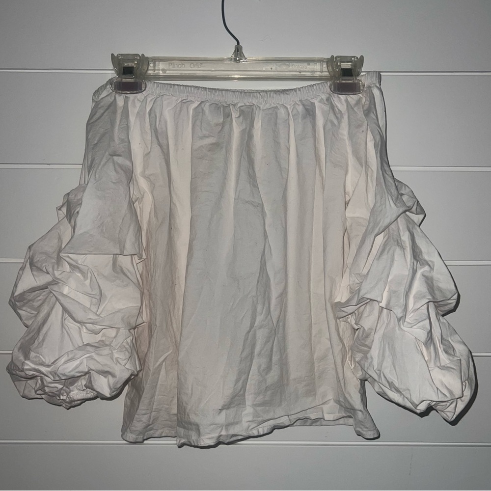 Ruffle sleeve blouse